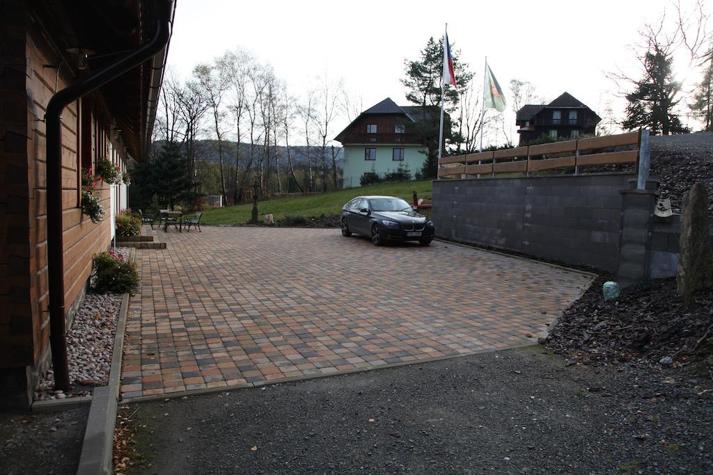Koenig-In Hotell Hojsova Stráž Eksteriør bilde